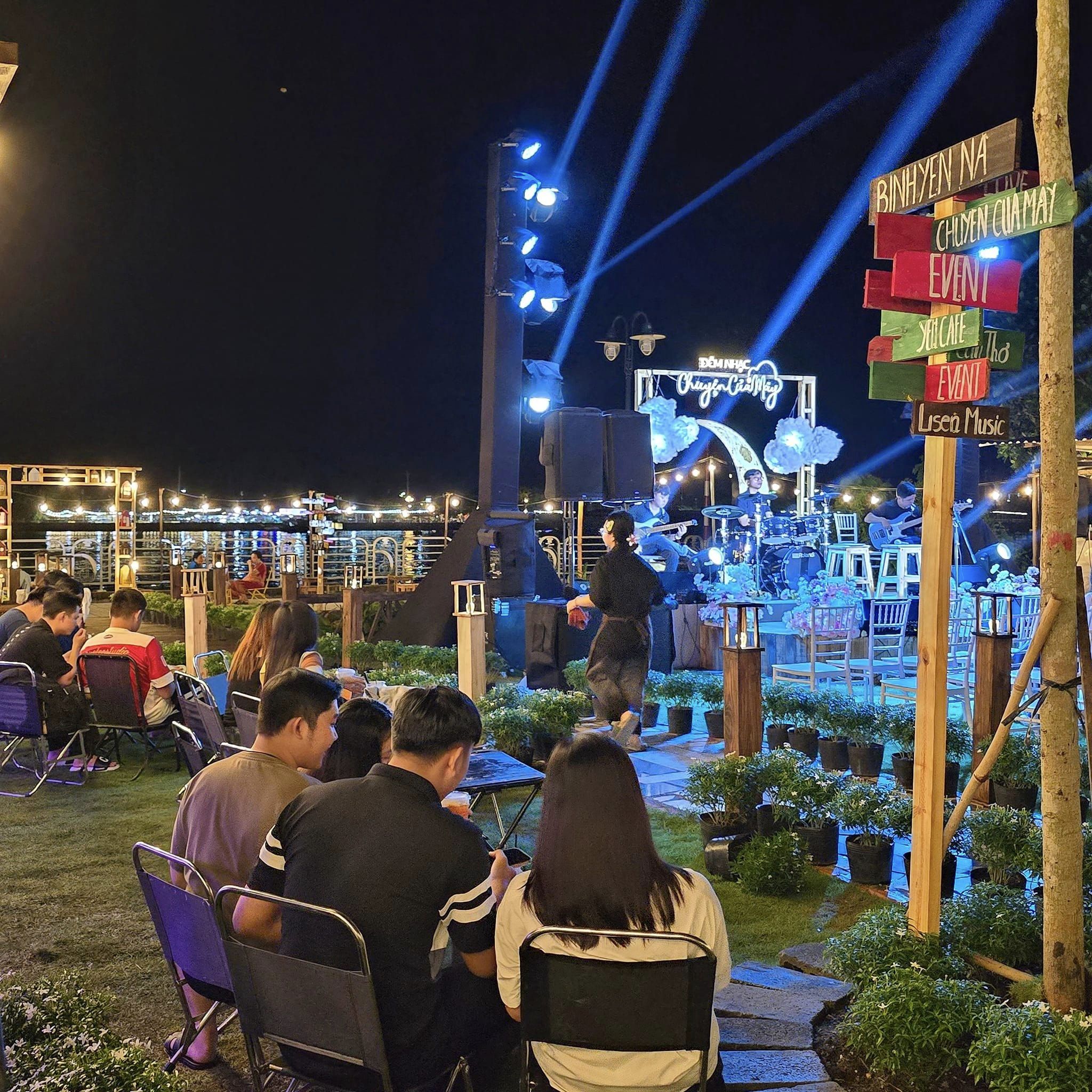 Ưu điểm dịch vụ setup âm thanh ánh sáng sự kiện - sân khấu của Âm Thanh Hay Ưu điểm dịch vụ setup âm thanh ánh sáng sự kiện - sân khấu của Âm Thanh Hay