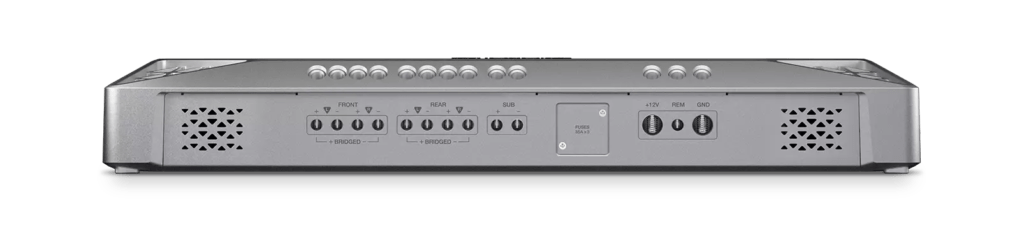 Thiết kế của amply xe Infinity REF 4555A