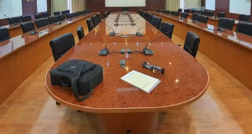 bao-gia-loa-cho-phong-hop