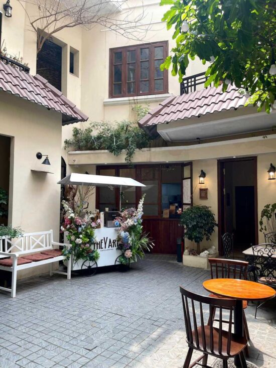 Nguyên nhân khiến loa cho quán cà phê bị rung hoặc kêu lạ