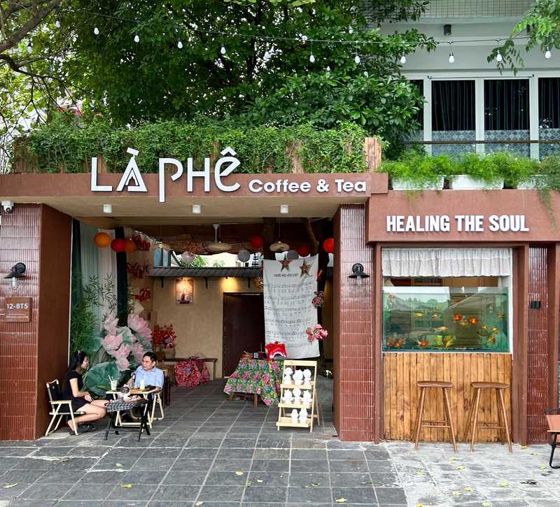 QUÁN CÀ PHÊ TẠI LINH ĐÀM VỚI KHÔNG GIAN XANH MÁT VÀ THIẾT KẾ HIỆN ĐẠI
