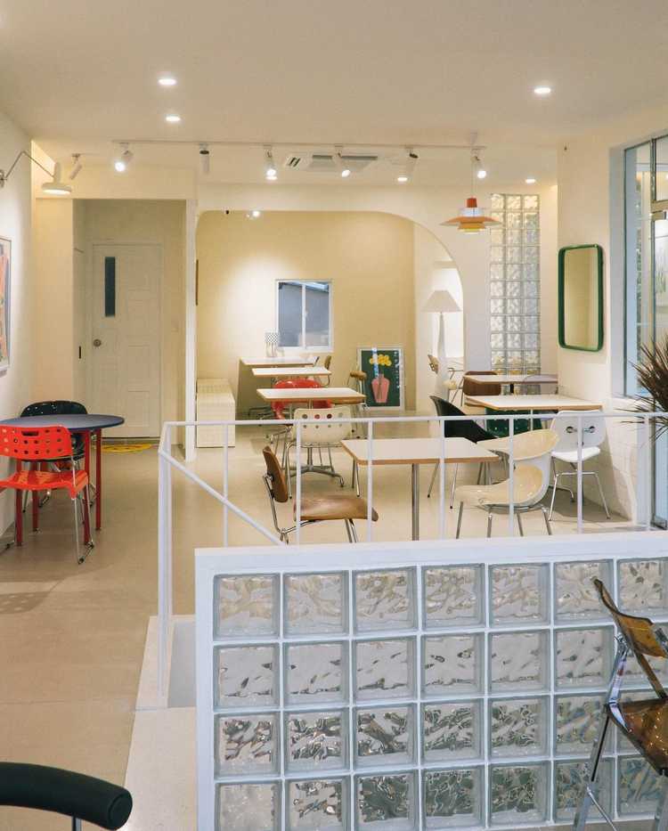 Lắp đặt bộ loa JBL Control 29 cho quán cà phê