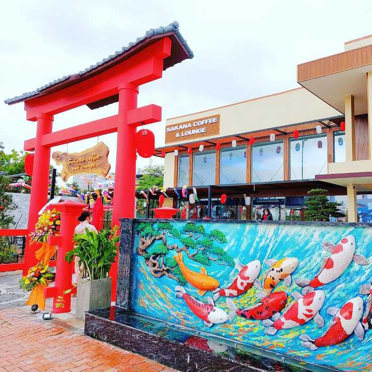 Loa giả đá rất phù hợp cho quán cà phê cá Koi đẹp