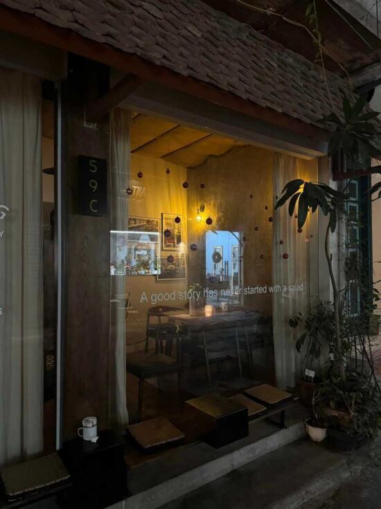 Muối Charcoal Kitchen & Bar 13 muoi charcoal kitchen bar 13