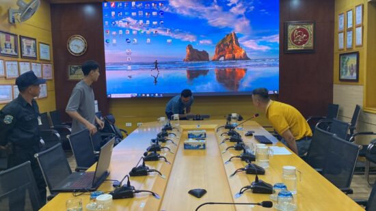 Tối ưu hóa âm thanh phòng họp với công nghệ xử lý tín hiệu số DSP là điều mà các kĩ thuật âm thanh luôn bạn khuyên dùng cho phòng họp.