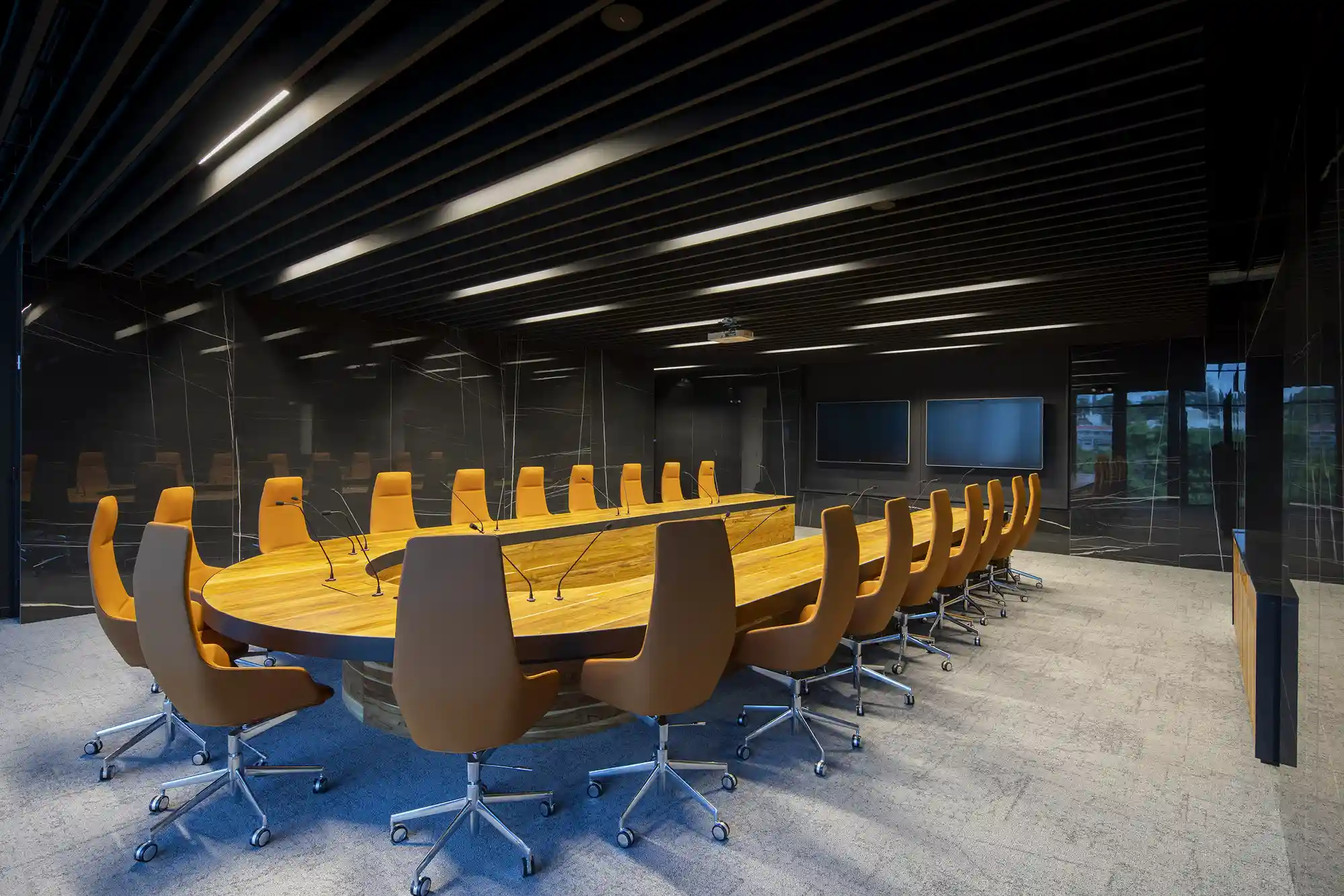 Nguyên nhân micro phòng họp bị hú rít